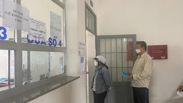 Cấp phát thuốc bảo hiểm y tế