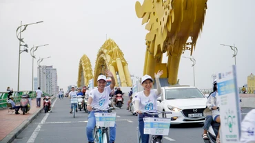 Diễu hành tuyên truyền.