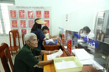 Chức năng Dịch vụ công của VNPT iGate giúp công dân có thể nộp hồ sơ trực tuyến nhanh chóng, thuận tiện.