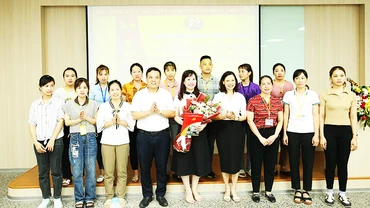 Lễ công bố quyết định thành lập Chi bộ Công ty TNHH dệt may Weitai Hạ Long.