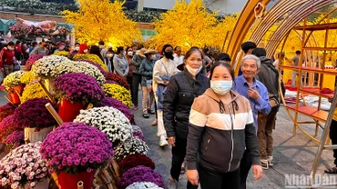 Người lao động có hoàn cảnh khó khăn được hỗ trợ về quê đón Tết miễn phí.