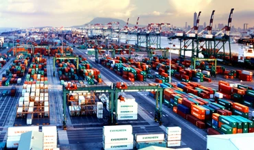 Việt Nam có đủ tiềm năng trở thành trung tâm logistics của khu vực và thế giới.