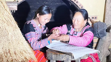 Việt Nam có nhiều chính sách nhằm bảo đảm sự phát triển kinh tế-xã hội của các cộng đồng dân cư.