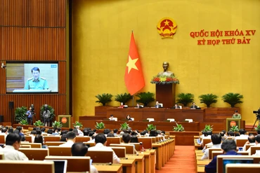Quang cảnh ngày làm việc thứ mười sáu Kỳ họp thứ 7. (Ảnh: THỦY NGUYÊN)