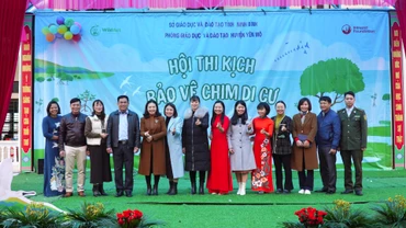 Các đại biểu chụp ảnh lưu niệm tại Hội thi.