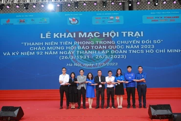 Các đơn vị tham gia Hội trại thanh niên năm 2023 chào mừng Hội Báo toàn quốc 2023.
