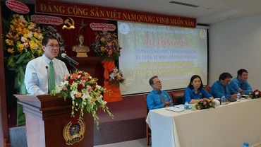 Lãnh đạo Tập đoàn Công nghiệp cao-su Việt Nam phát biểu tại Hội nghị Tổng kết “Tháng công nhân” năm 2022.