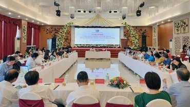Quang cảnh tọa đàm.