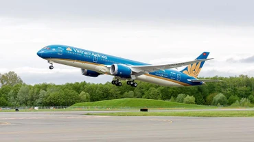 Vietnam Airlines hủy, lùi giờ nhiều chuyến bay do bão Sơn Ca 