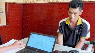 Huỳnh Thế Vương khai nhận hành vi cướp giật tài sản.