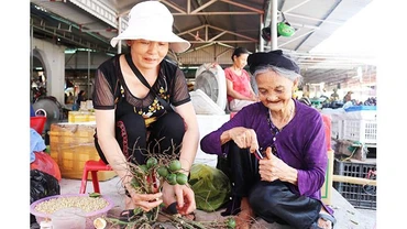 Nhớ chợ quê rằm tháng bảy