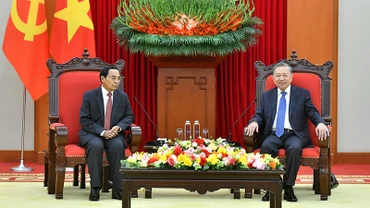 Tổng Bí thư Tô Lâm tiếp đồng chí Bounthon Chitmany, Ủy viên Bộ Chính trị, Thường trực Ban Bí thư, Phó Chủ tịch nước Lào.