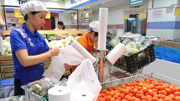 Các siêu thị đòi hỏi cao về chất lượng sản phẩm.
