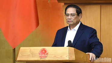 Thủ tướng Phạm Minh Chính phát biểu ý kiến tại Phiên họp chuyên đề về xây dựng pháp luật. (Ảnh: TRẦN HẢI)
