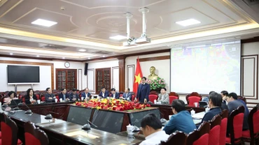 Các đại biểu dự hội nghị.