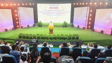 Quang cảnh hội nghị.