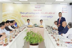 Quang cảnh Tọa đàm “Tháo gỡ vướng mắc hóa đơn điện tử, hướng tới 2 triệu doanh nghiệp”.