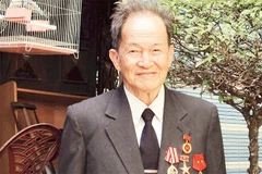 Ðại tá, Cụm trưởng Cụm tình báo H63 Nguyễn Văn Tàu (Tư Cang) ở nhà riêng tại Thành phố Hồ Chí Minh. (Ảnh tư liệu)