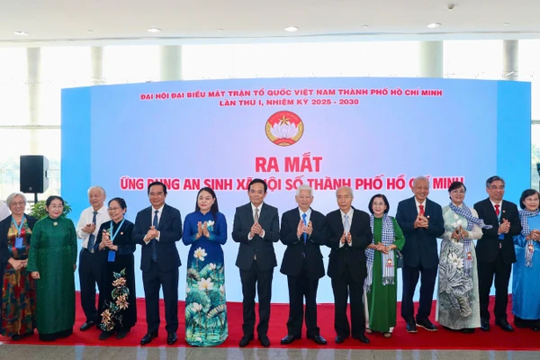 Lễ ra mắt ứng dụng An sinh xã hội số.