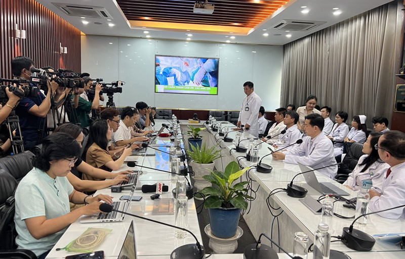 Bệnh viện Chợ Rẫy thông tin đến báo chí