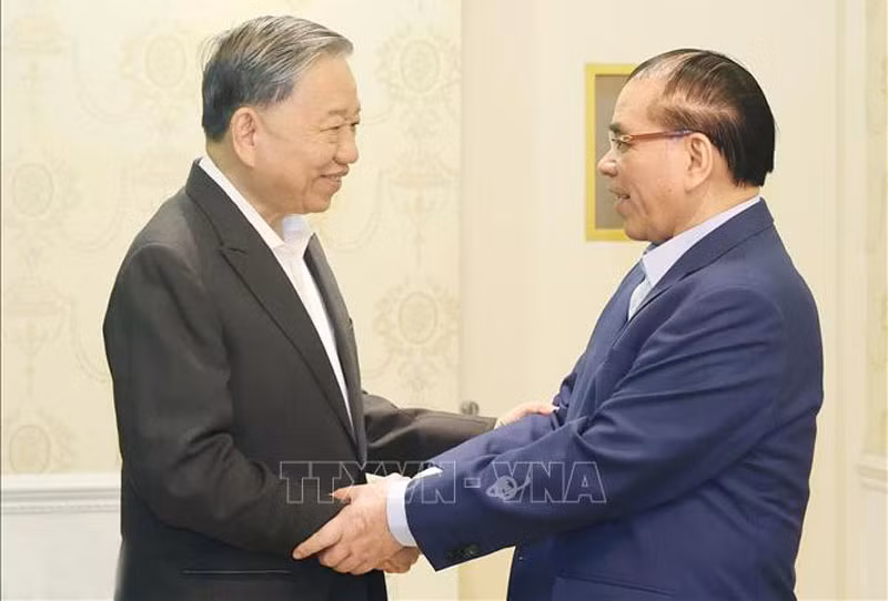 Tổng Bí thư Tô Lâm thăm, chúc Tết gia đình các đồng chí nguyên lãnh đạo Đảng, Nhà nước.