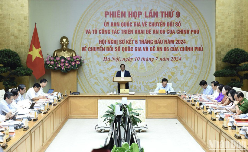 Quang cảnh phiên họp.
