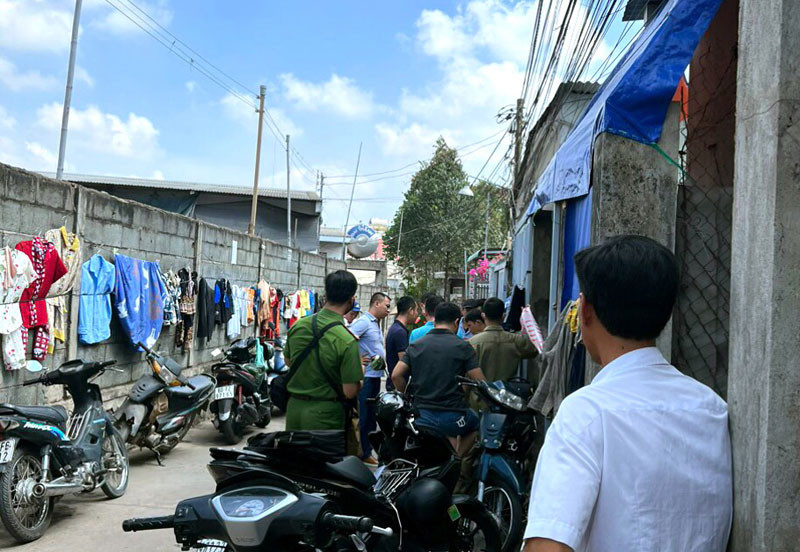 Công an thành phố Biên Hòa đến khu vực hiện trường.
