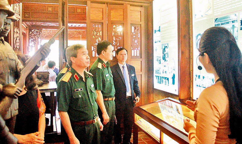 Học tập tấm gương người cộng sản Nguyễn Chí Thanh