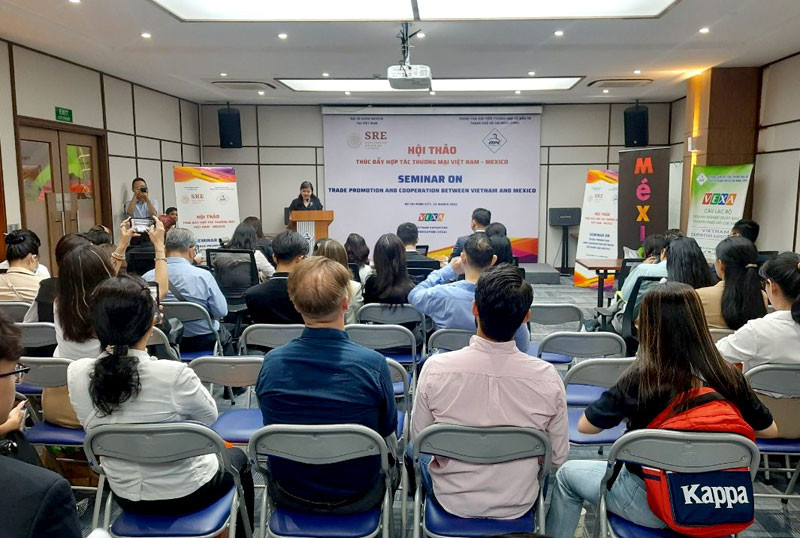 Quang cảnh buổi hội thảo.