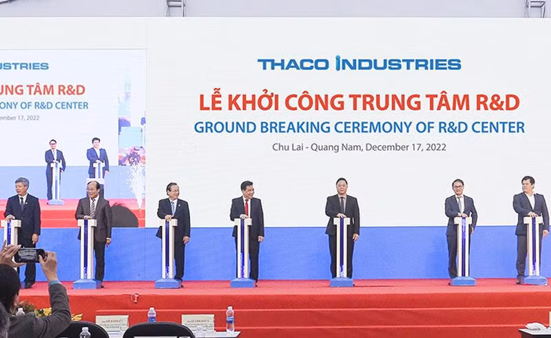 Lễ khởi công xây dựng Trung tâm R&D.