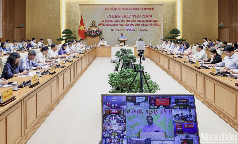 Thủ tướng Phạm Minh Chính chủ trì phiên họp thứ 5 của Ban Chỉ đạo nhằm sơ kết công tác 6 tháng đầu năm và xác định phương hướng, nhiệm vụ 6 tháng cuối năm 2023.