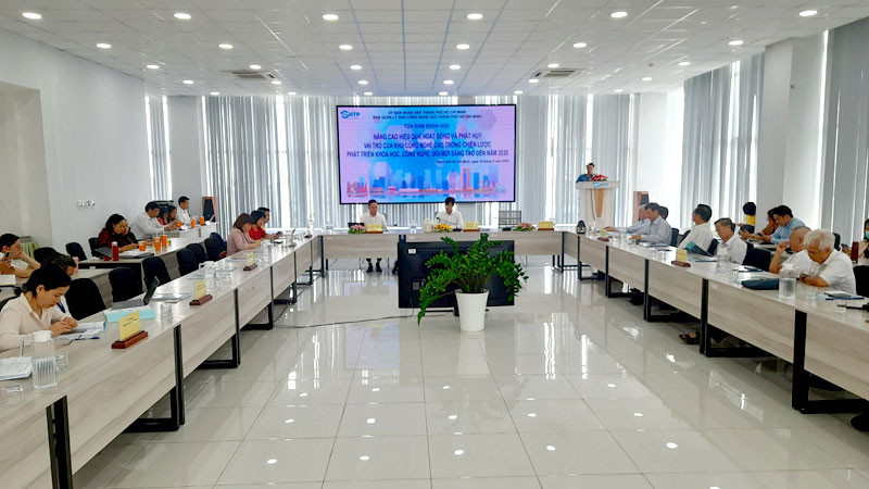 Quang cảnh tọa đàm.