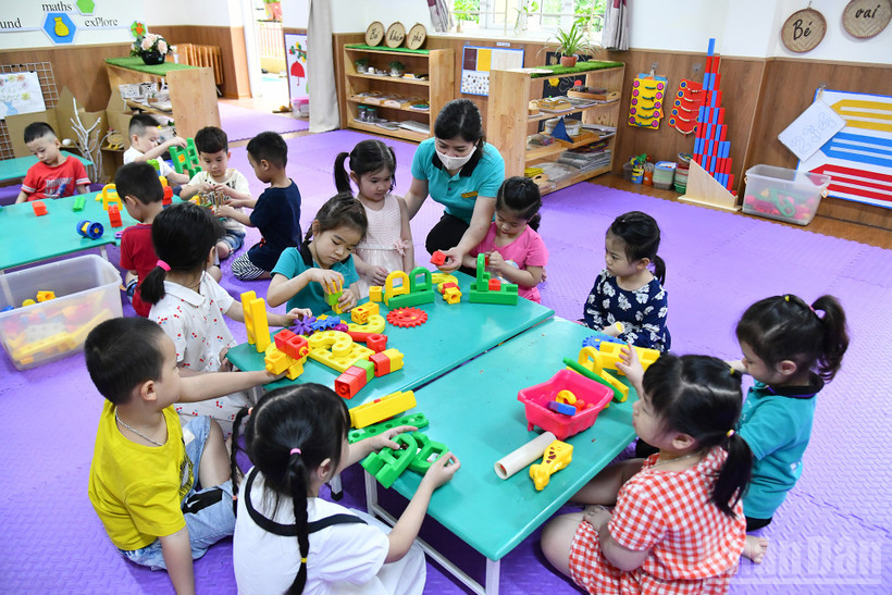 Giờ học tại Trường mầm non Vĩnh Hưng (Hà Nội). (Ảnh: ĐĂNG KHOA)