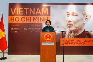 Đại sứ Việt Nam tại Hy Lạp Phạm Thị Thu Hương phát biểu tại chương trình. (Ảnh: Đại sứ quán Việt Nam tại Hy Lạp)