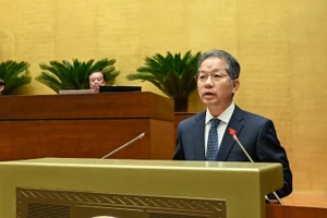 Chánh án Tòa án nhân dân tối cao Nguyễn Văn Quảng trình bày báo cáo. (Ảnh: DUY LINH)