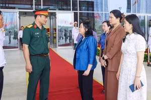 Đồng chí Bùi Thị Minh Hoài cùng đoàn công tác đến Trung tâm Hội nghị quốc gia, kiểm tra các khâu chuẩn bị cuối cùng của Đại hội đại biểu toàn quốc Mặt trận Tổ quốc Việt Nam lần thứ XI. (Ảnh: https://mattran.org.vn/)