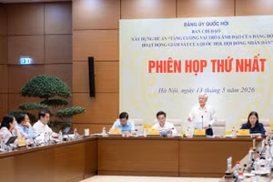Ban Chỉ đạo Xây dựng Đề án “Tăng cường vai trò lãnh đạo của Đảng đối với hoạt động giám sát của Quốc hội, Hội đồng nhân dân” tổ chức Phiên họp thứ nhất. (Nguồn: Quochoi.vn)