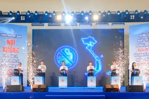 Mít-tinh hưởng ứng Ngày thế giới không thuốc lá (31/5) tại Hải Phòng.