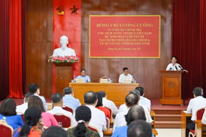 Chủ tịch nước Lương Cường và Đoàn công tác Trung ương dự sinh hoạt chuyên đề tại Chi bộ thôn Quảng Chính 6, xã Quảng Hà, tỉnh Quảng Ninh. (Ảnh: THỦY NGUYÊN)