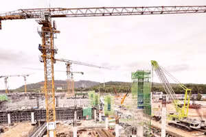 Trong kỳ nghỉ Tết Nguyên đán, các nhà thầu dự án mở rộng Cảng Hàng không quốc tế Phú Quốc huy động khoảng 1.600 nhân sự thi công xuyên Tết nỗ lực chưa có tiền lệ với công trình trên đảo.