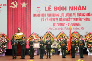 Sư đoàn 316 vinh dự đón nhận danh hiệu Anh hùng Lực lượng vũ trang nhân dân lần thứ hai.
