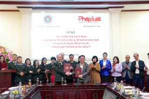 Quang cảnh buổi lễ ký kết và công bố Thể lệ Cuộc thi "Chuyện nghề thi hành án dân sự" lần thứ 2.(Ảnh: TL)