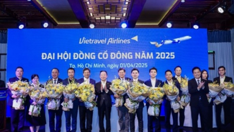 Hội đồng quản trị và Ban Kiểm soát mới nhiệm kỳ 2025-2030 ra mắt Đại hội cổ đông.