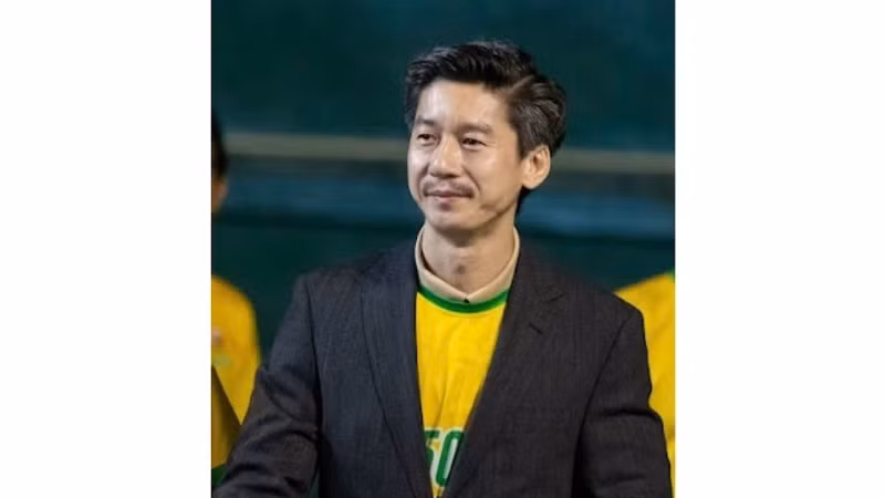 Anh Trần Thắng Lợi, Việt kiều Lào.