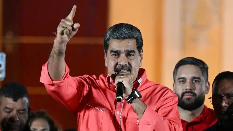 Tổng thống Venezuela Nicolas Maduro phát biểu trước những người ủng hộ.