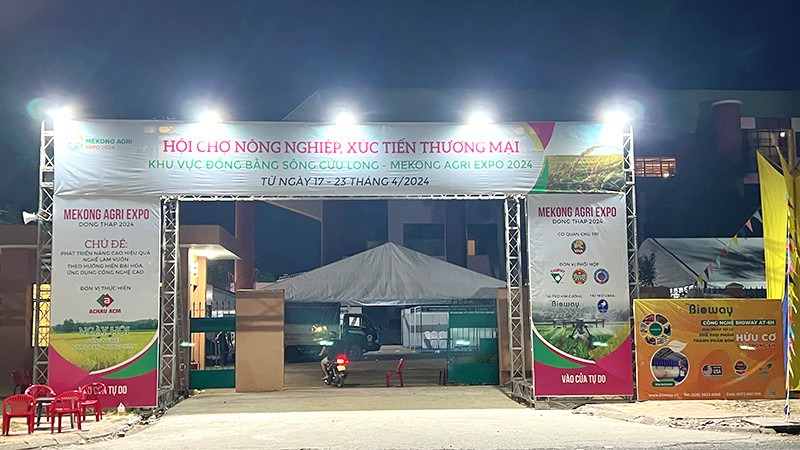 Cổng chính vào hội chợ Mekong Agri Expo 2024.