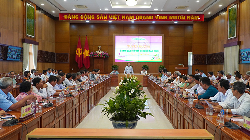 Quang cảnh hội nghị tuyên dương. Ảnh: HỮU NGHĨA