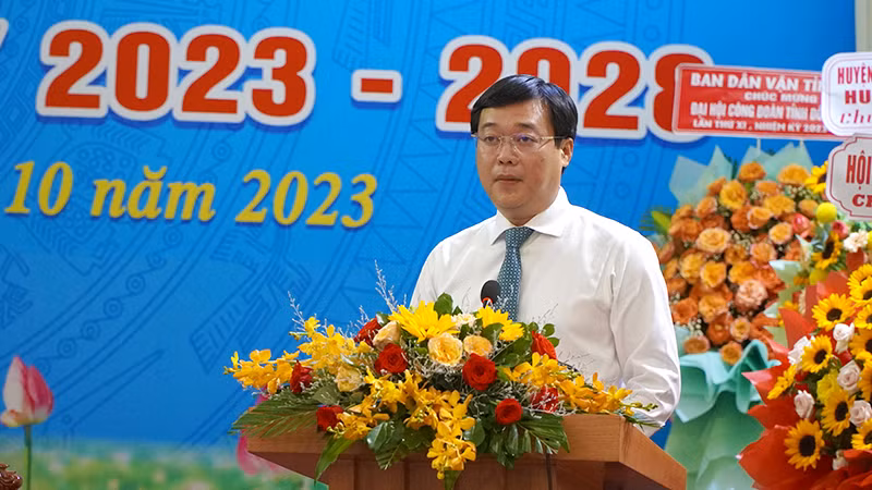 Bí thư Tỉnh ủy Đồng Tháp Lê Quốc Phong phát biểu tại đại hội. (Ảnh: HỮU NGHĨA)