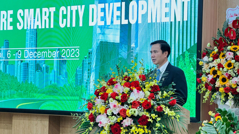 Thứ trưởng Khoa học và Công nghệ Bùi Thế Duy phát biểu ý kiến tại hội thảo.