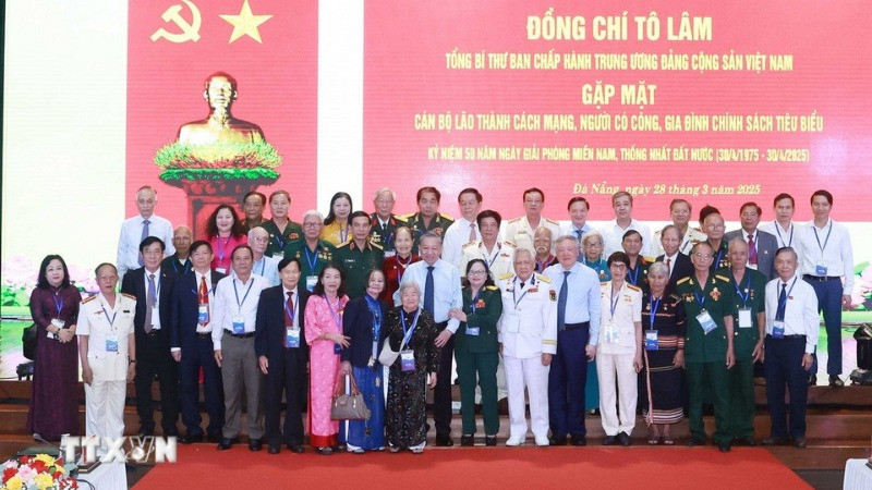 Tổng Bí thư Tô Lâm với các đại biểu. (Ảnh: Thống Nhất/TTXVN)